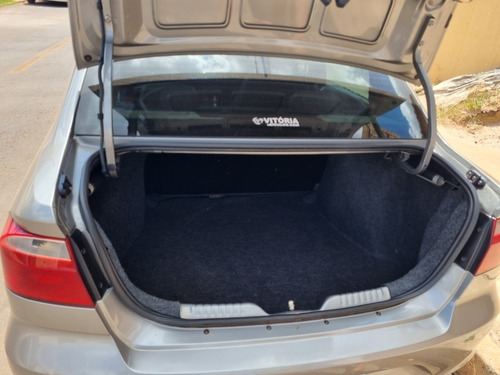Volkswagen Voyage 2016 1.6 Msi Trendline Total Flex 4p