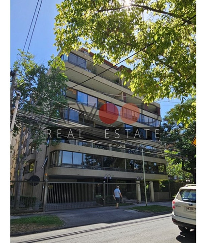 Depto 3er Piso 3 Dorm + Serv. Apumanque / 145 M2 Totales