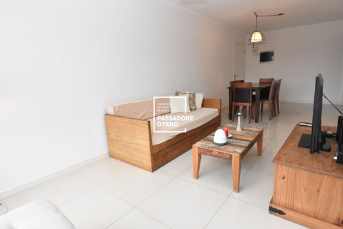 Departamento En Venta En Edificio Frente Al Mar