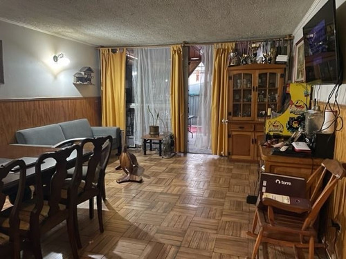 Venta De Casa En Barrio Villa Olímpica En Ñuñoa