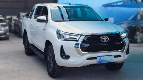 Toyota Hilux 2.8 Dc 4x2 Tdi Srv L16 2021