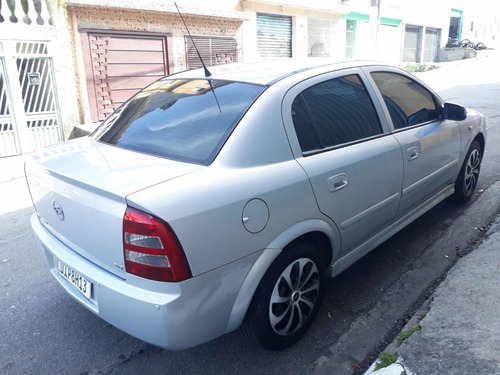 Imagem 8 de 11 de Chevrolet Astra Sedan Astra Sedan Cd 2.0
