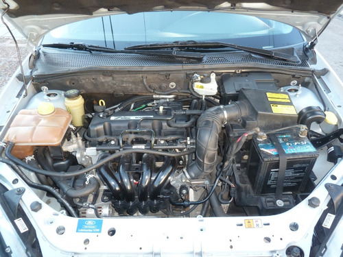 Ford Focus 4p