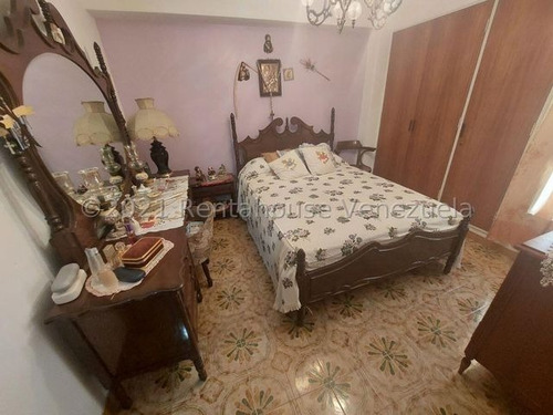 Imagen 12 de 13 de Livy Ramirez Vende Apartamento En Montalbán Mls #22-12411