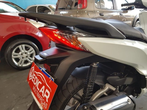 Imagem 8 de 12 de Sh 300i Scooter