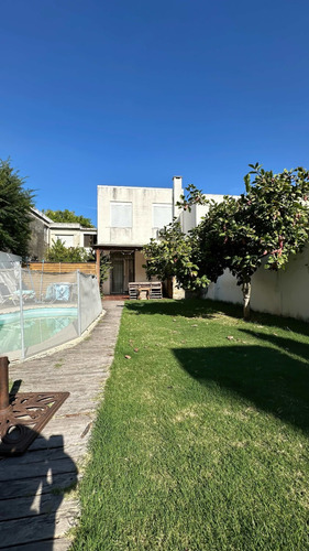 Venta Casa 4 Dormitorios Atahualpa Con Cochera
