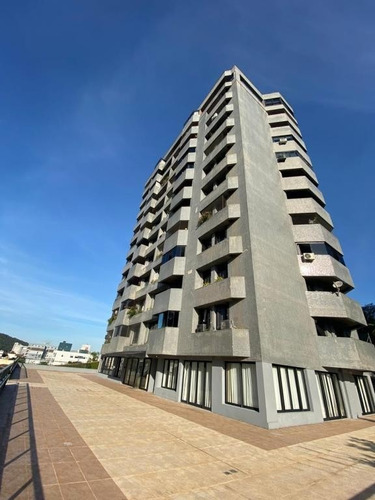 Apartamento No Glória Com 3 Quartos Para Venda, 169 M² - Ka1206