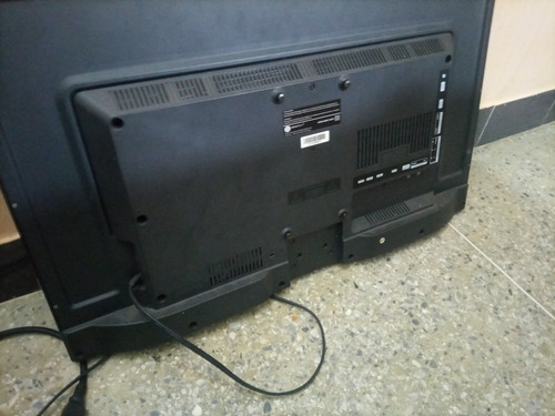 Televisor De 32 Pulgadas Tda Para Repuesto O Reparar. (Usado)