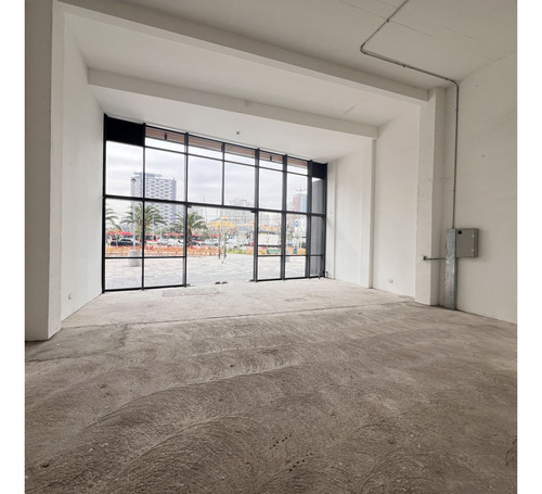 Arriendo Local Comercial 73,11 M2 Nivel Calle + Bodega De 22