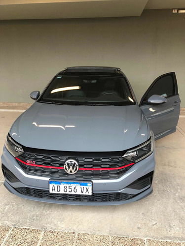 Imagen 12 de 12 de Volkswagen Vento 2019 2.0 Tsi Gli 211cv App Connect + Nav