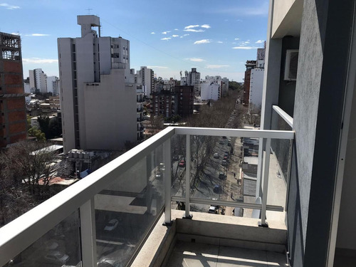 Imagen 11 de 16 de Departamento De Un Dormitorio En Venta - La Plata - Balcón Al Frente Piso Alto