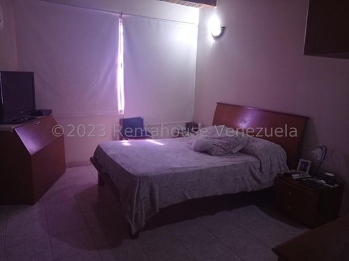 # Venta Casa Duplex Amoblada En El Este Barquisimeto,lara Eo