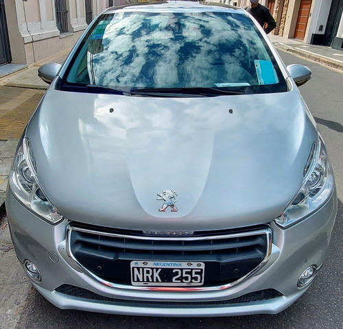 Peugeot 208 1ra Mano