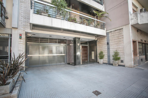 Mono-ambiente Al Contrafrente . Excelente Luminosidad - Flores
