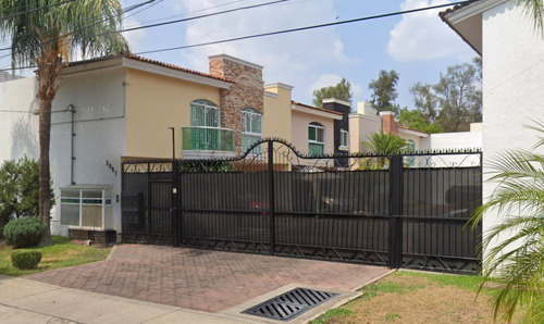 Casa En Venta En Jalisco En Bosques De La Vitoria Excelente Oportunidad Sm