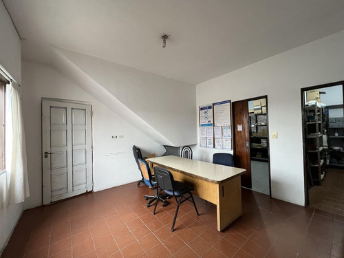 Imagen 7 de 9 de Oportunidad! Depósito En Venta En Morón 200 Metros Zonificación Industrial