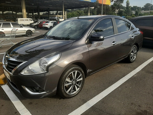 Imagem 1 de 10 de Nissan Versa 2018 1.6 16v Sl Aut. 4p