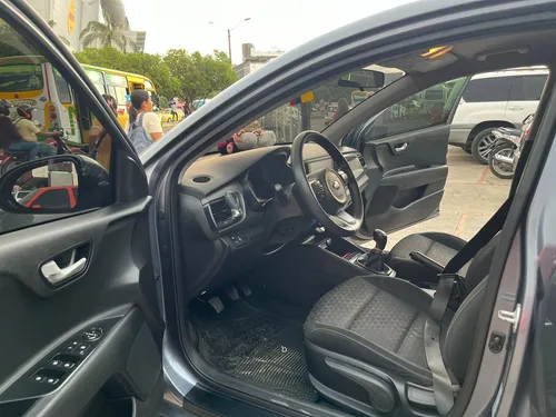 Kia Rio Emotion 1.4 Mt