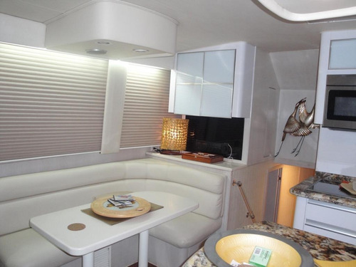 Hatteras 58