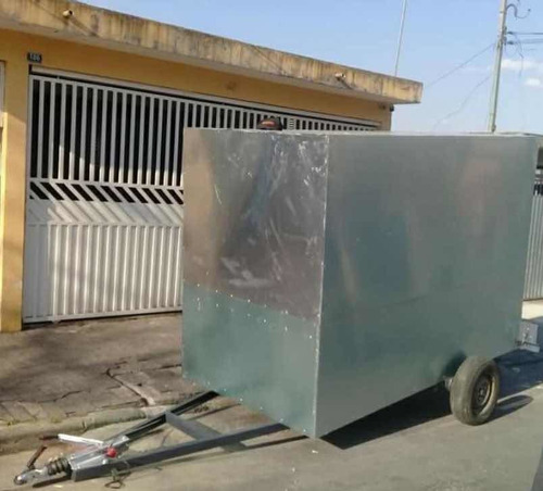 Imagem 1 de 6 de Carretinha Baú