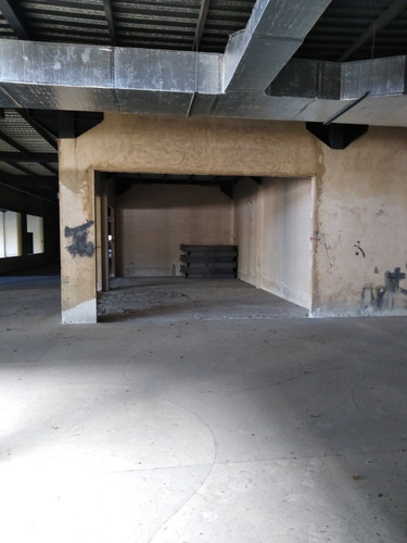 Imagen 7 de 12 de En Venta Local Comercial En C.c. Country Mall, Barcelona