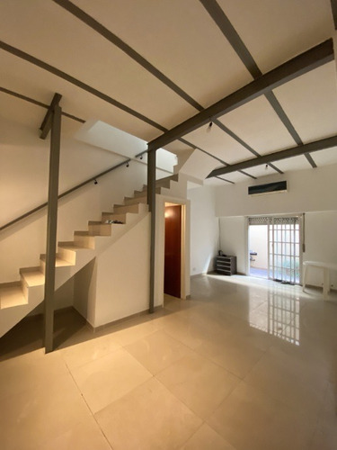 Imagen 2 de 14 de Departamento Tipo Casa En Venta En Lanus Oeste