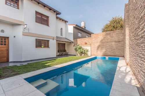 Imagen 21 de 30 de Casa 5 Amb Con Pileta Climatizada - Ciudad Jardín