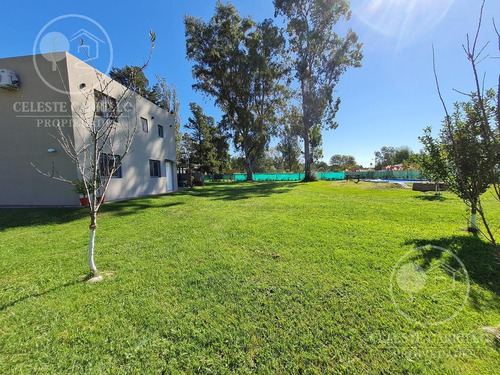 Imagen 10 de 30 de Venta - Casa - Barrio Parque Jularó - Exaltación De La Cruz