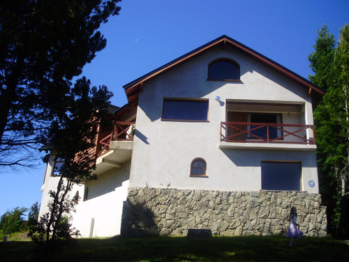 Gran Oportunidad!! Amplia Casa En Llao Llao