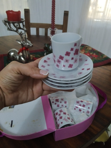 Juego De Tazas Para Cafe Con Su Caja Decorativa Oferta