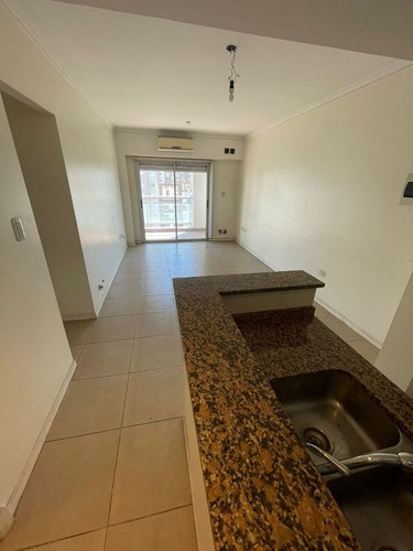 Imagen 2 de 23 de Departamento En Venta De 3 Ambientes En Lomas De Zamora