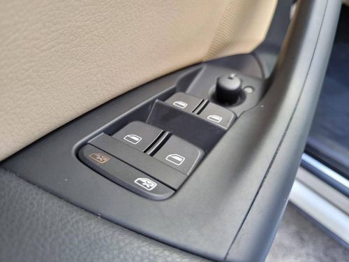 Imagem 14 de 15 de Audi Q3 1.4 Tfsi Ambiente Flex 4p S Tronic