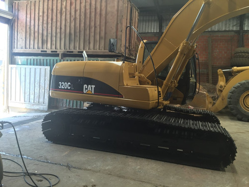 Excavadora Caterpillar 320 Cl Retroexcavadora