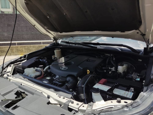 Imagen 14 de 14 de Toyota Hilux Disel 4x4
