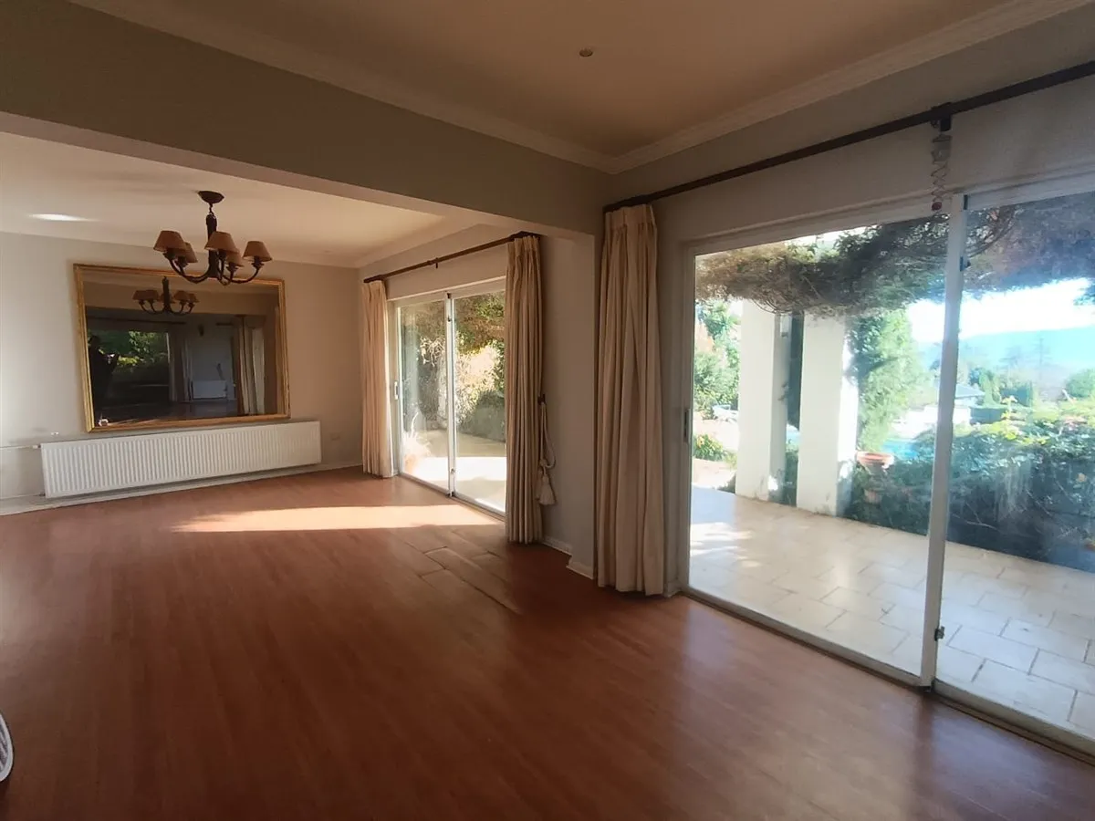 Imagen 5 de 30 de Vista Panorámica Al Lago Casa En Venta De 7 Dorm. En Pucón