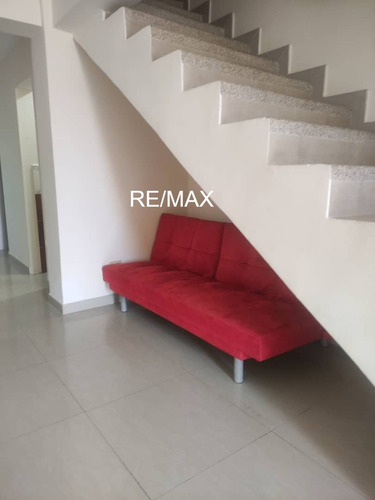 Venta Hermoso Th En Urbanizacion Asocibal Norte, Carenero, Higuerote