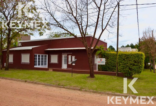 Casa Venta - Colón- Entre Ríos-2 C. Del Río Y De Las Termas.