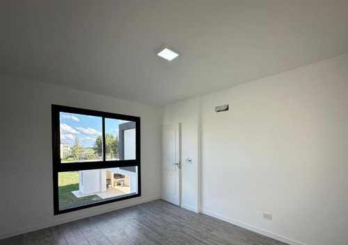 Alquiler Casa 6 Ambientes- El Principado, Canning