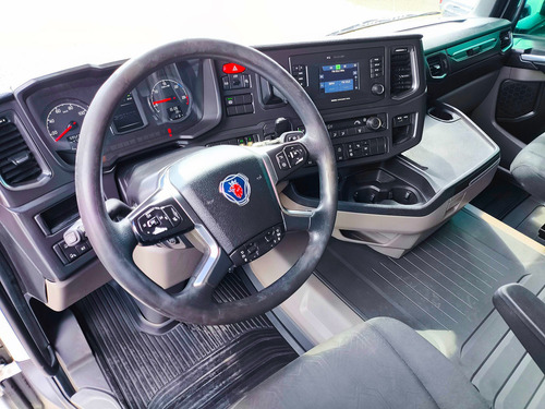Scania R450 6x2 2019 Com Retarder E Bronzinamento Feito