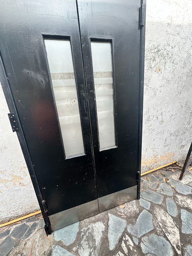 Puerta Vaivén Doble Hoja C Visor 2.20x235 Industrial Leer ! Negro (Usado)