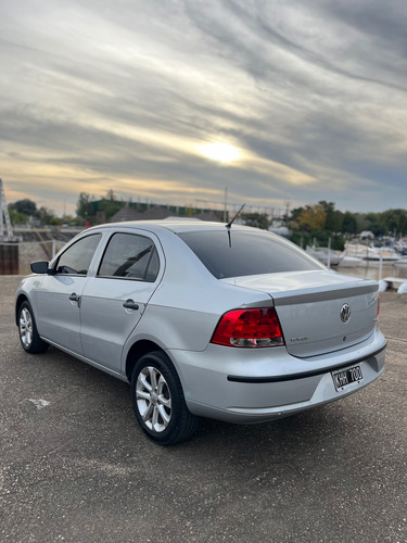 Volkswagen Voyage 1.6 Highline Imotion