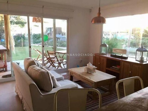 Muy Linda Casa En Manantiales-ref:1488