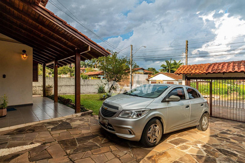 Imagem 4 de 24 de Casa Com 3 Dormitórios À Venda, 250 M² Por R$ 600.000,00 - Hamburgo Velho - Novo Hamburgo/rs - Ca3747