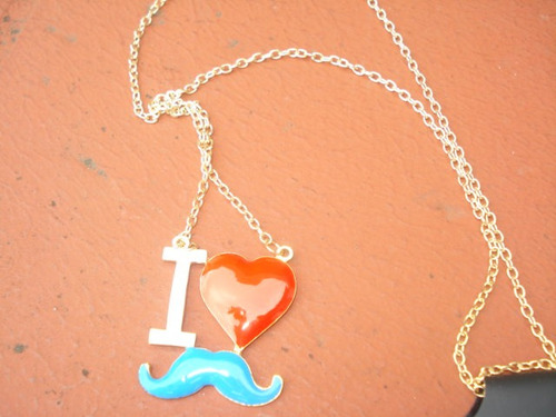 Cadena Dorado Suave Con Bigote Y Corazon