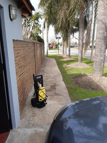 Casa Venta 2 Dormitoris 1 Baño, Patio Con Parrilla Y Cochera - Terreno 280 Mts 2 - Ringuelet