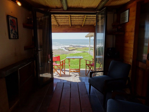 Mares En Punta Del Diablo