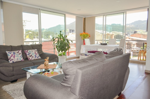 Imagen 4 de 14 de Zipaquirá Vendo Apartamento En 3 Pisos Por Escaleras Garajes $340