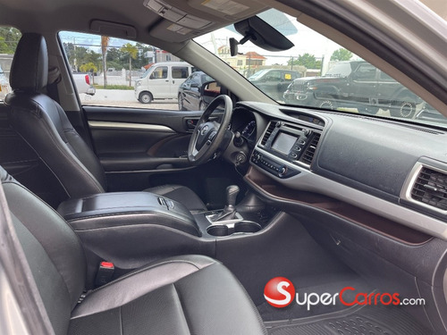Toyota Highlander 2017