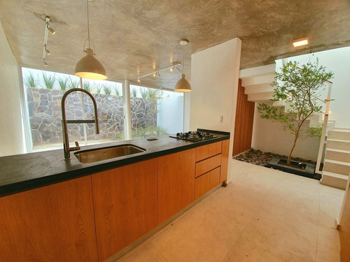 Imagen 1 de 14 de Venta Casa En Madeiras I Valle Imperial Zapopan Con Alberca