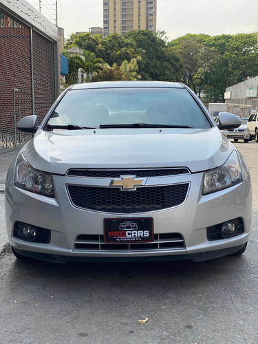 Imagen 5 de 12 de Chevrolet Cruze Sedan